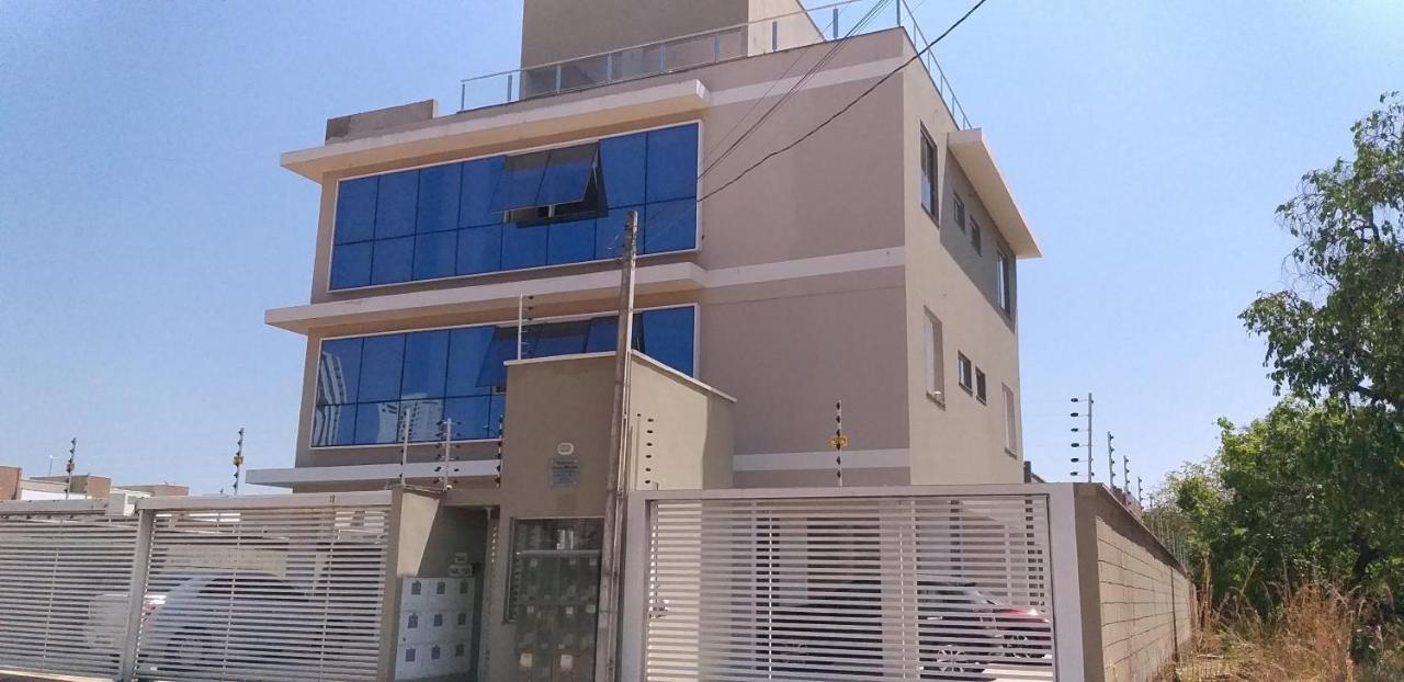 Apartamento Novo E Completo No Centro De Palmas C/ Internet Exterior foto